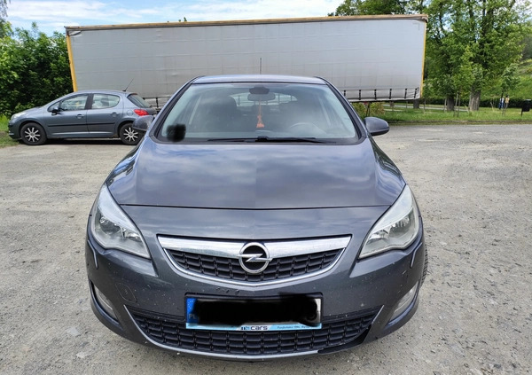 Opel Astra cena 15000 przebieg: 246730, rok produkcji 2010 z Biała Rawska małe 67